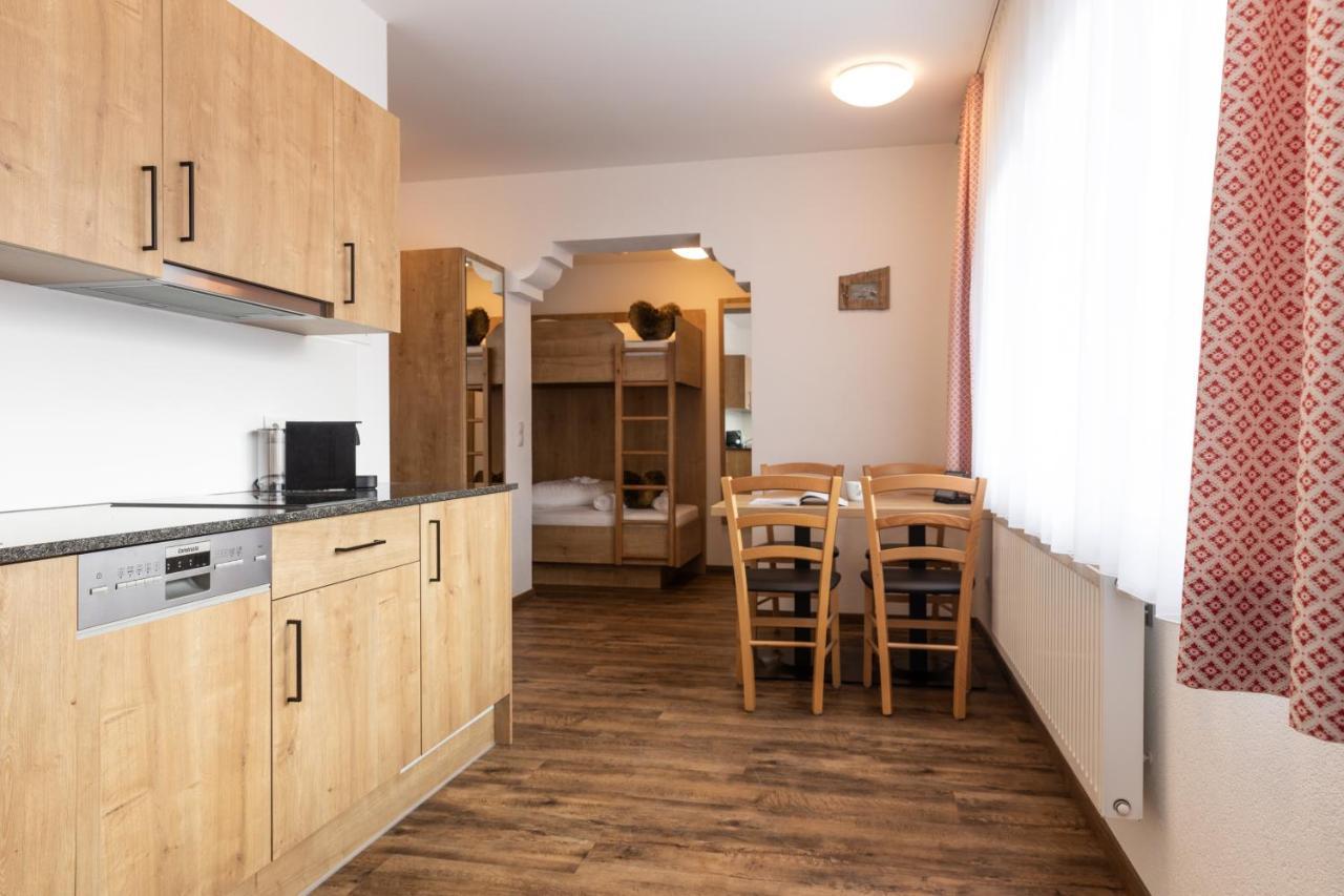 Pitztal Living Aparthotel แยร์สเซินส์ ภายนอก รูปภาพ