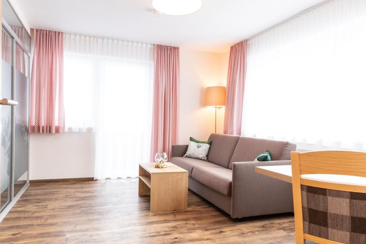 Pitztal Living Aparthotel แยร์สเซินส์ ภายนอก รูปภาพ