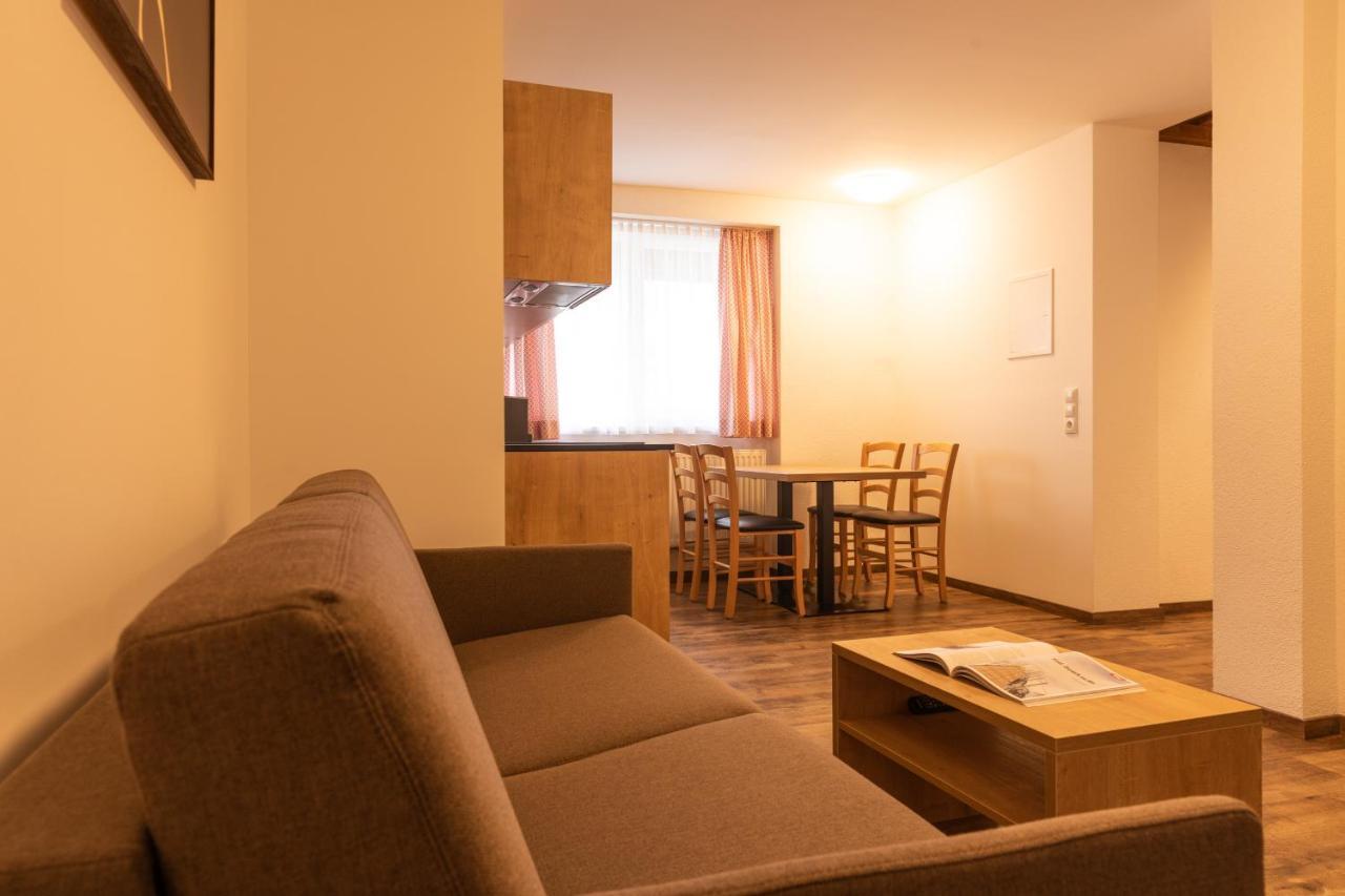 Pitztal Living Aparthotel แยร์สเซินส์ ภายนอก รูปภาพ