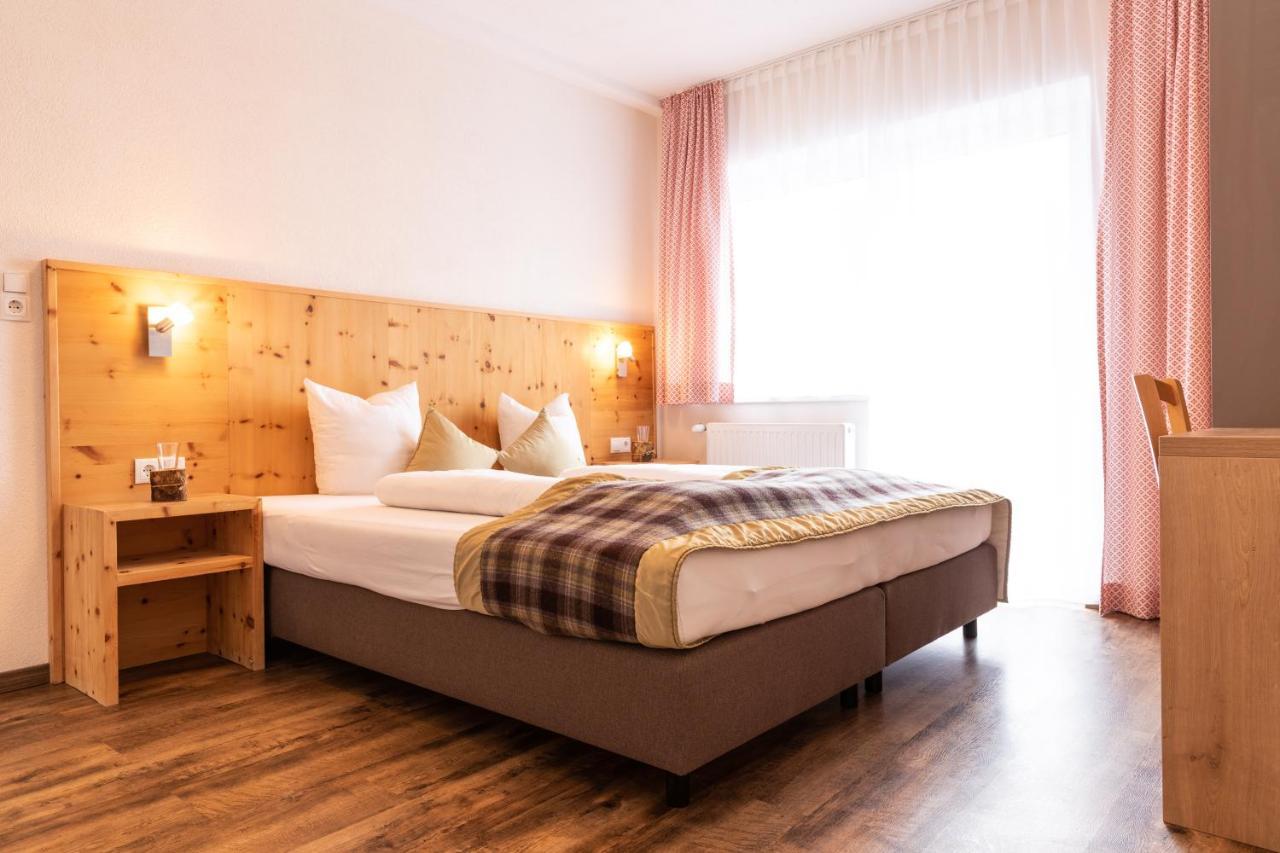 Pitztal Living Aparthotel แยร์สเซินส์ ภายนอก รูปภาพ