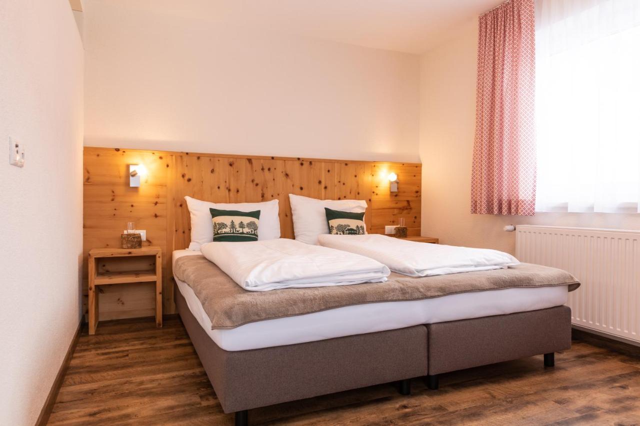 Pitztal Living Aparthotel แยร์สเซินส์ ภายนอก รูปภาพ