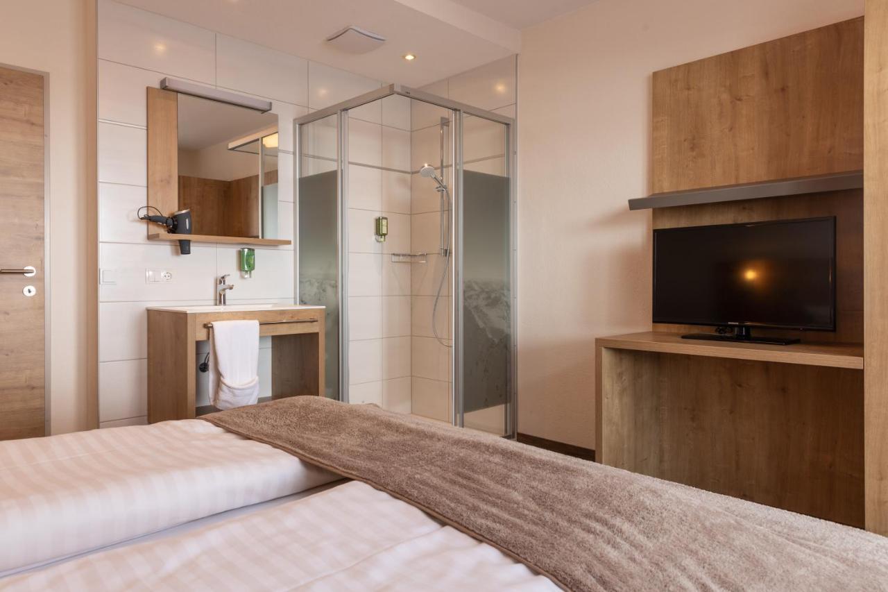 Pitztal Living Aparthotel แยร์สเซินส์ ภายนอก รูปภาพ
