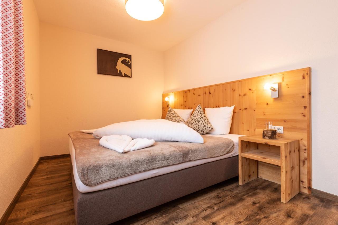 Pitztal Living Aparthotel แยร์สเซินส์ ภายนอก รูปภาพ