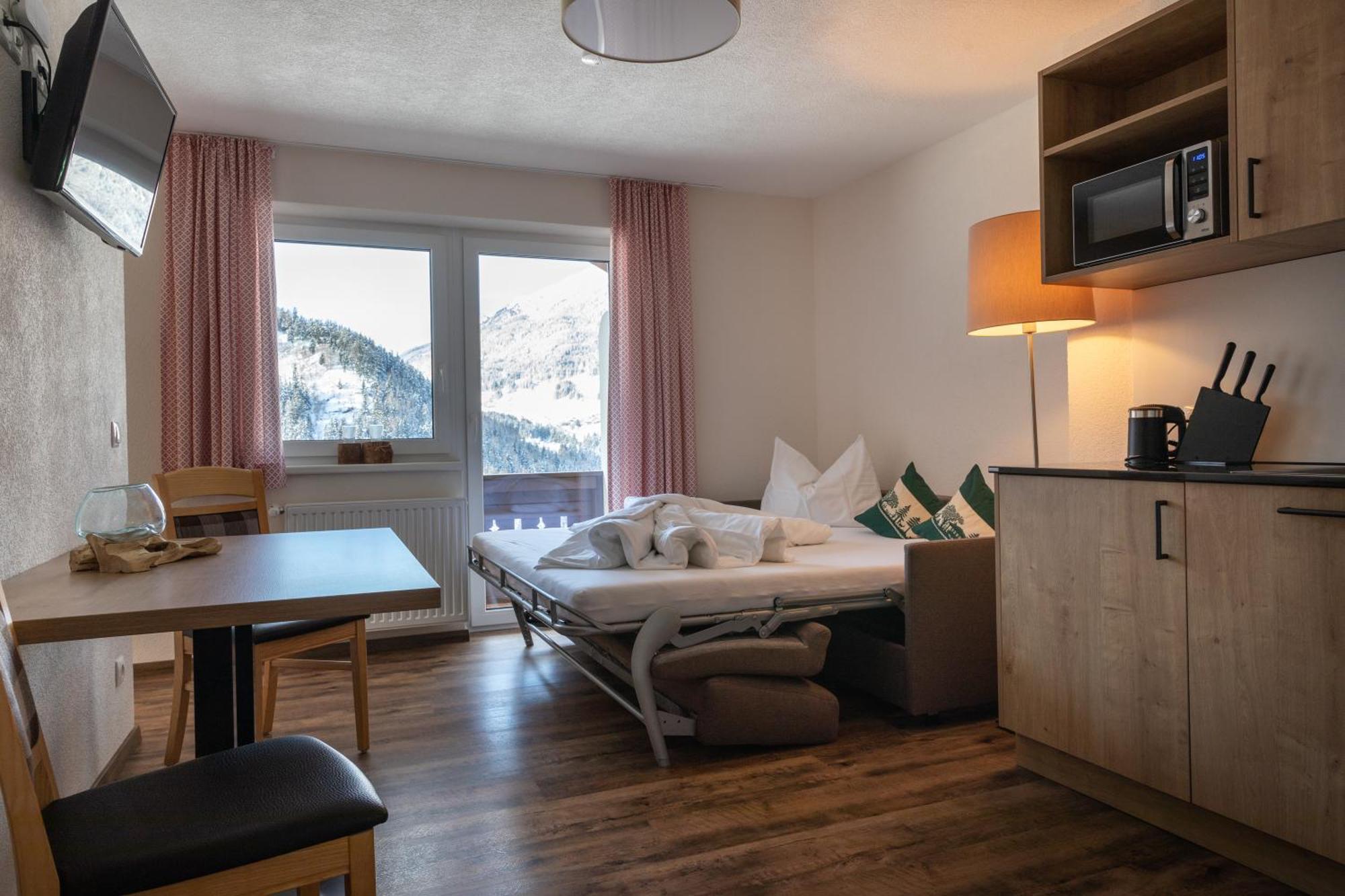 Pitztal Living Aparthotel แยร์สเซินส์ ภายนอก รูปภาพ