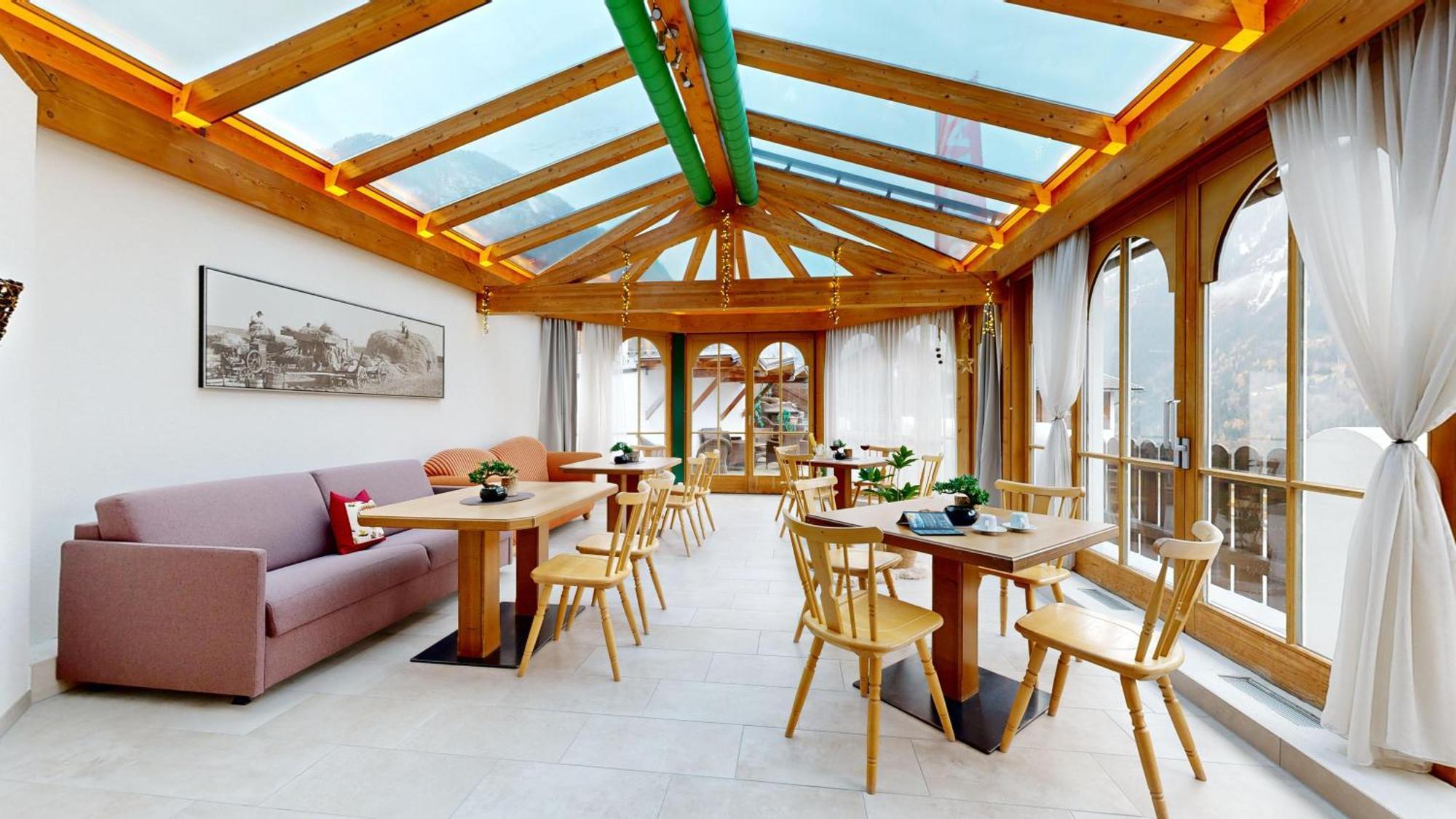 Pitztal Living Aparthotel แยร์สเซินส์ ภายนอก รูปภาพ