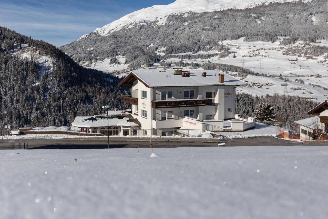 Pitztal Living Aparthotel แยร์สเซินส์ ภายนอก รูปภาพ